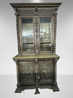 Faragott fa üveg vitrin