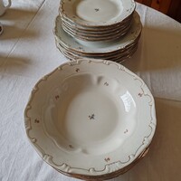 18 db-os Zsolnay porcelán tányér készlet, vitrin állapotban!