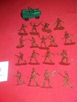 Retro trafikáru bazáráru műanyag játék katona katonák csomagban egyben képek szerint 2