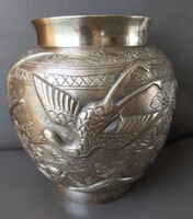 Bronz díszváza – szarvas, fénixmadár és bambusz motívumokkal, Qing dinasztiabeli jelzéssel