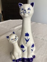 Kék- fehér porcelán cica család , cica mama kölykével!