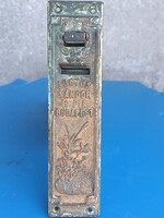 Redőnygurtni csévélő, és Előlap gyártói jelzéssel