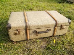 Bőrönd,koffer,táska retro