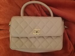 Chanel kézi táska Amerikában vásárolt anno új állapotban