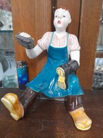 Ritka Német,Germany Rosenthal Rohring Csizmadia Fiú Kerámia Figura.19 cm.