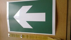 Gyűjtőknek ajánlom Retró útirányt jelző táblákat eladom