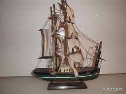HAJÓ - ALKUKÉPES - 33 cm - FA - ANTIK - 33 x 24 x 8 cm - KÉZZEL KÉSZÍTETT - OSZTRÁK