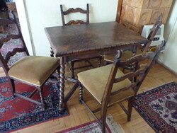 Bővíthető Ebédlő asztal 4székkel