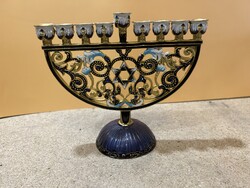 Színes hanukkia. 7878