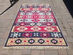 Gyönyörű szövöt kilim szőnyeg. Alkudható.