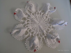 Csipke - 3 D - ALKUKÉPES - HATTYÚK - 26 cm - KÉZI HORGOLÁS - HIBÁTLAN
