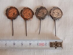 Jelvény Tito retro kitűző 4db egyben