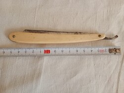 Borbély borotva kés 03 - SCHWARCZ ÉS TÁRSA Budapest  KAYSER ELLISON&CO Sheffield acél