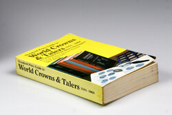 Davenport: World Crowns & Talers 1484-1968