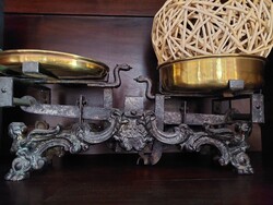 Öntöttvas hattyúfejes mérleg 1840.es évekből