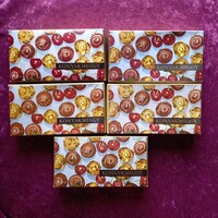 5 db Konyakmeggy édességes doboz az 1970-es évekből 13 x 7 x 2,8 cm