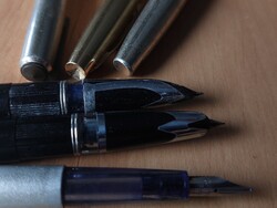 3 darab jelzés nélküli patronos töltőtoll