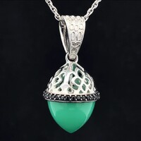 Mesés zöld kalcedon / spinell   drágaköves  sterling ezüst medál 925 - új