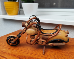 Fa modell motor 2. (fából készült motorbicikli)