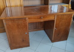 Fa íróasztal, nagy méretű ügyvédi asztal