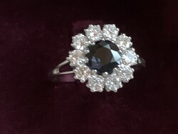 Margaréta arany gyűrű 0.90ct gyémántokkal zafírral.Igazolással