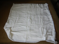 Fehér színű, selyemhatású bélésanyag, méteráru (460 x 110 cm)
