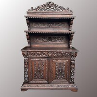 Neoreneszánsz pohárszék