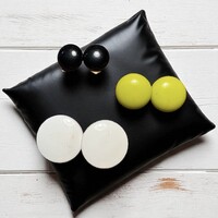 3 pár Régi fülklipsz vintage fülbevaló, retro klipsz, az ékszerek az 1960-as évekből származinak