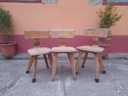 3 darab iskolai fa szék az 1950-1960-as évekből