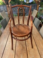 Thonet gyermek szék.