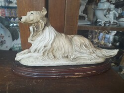 Alabaster Irish Setter Dog Statue on Wooden Base.26 cm.