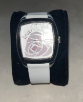 Eredeti Fossil nöi karóra megujitott börszijjal