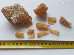 Kalcit ásvány/kristály gyűjtemény. 11 darab. 251 Gramm.