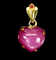 Valodi 14x13mm kő Rubin 925 Ezust18K Szivecske Medál