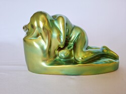 Zsolnay Eozin Fekvő Női Akt (No. 225.)