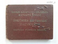 1954. Önkéntes Biztosítási Igazolvány kisiparos háziiparos részére. sok bélyeggel.