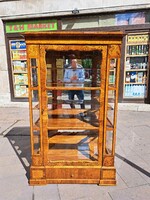 REJTEK FIÓKOS! FELÚJÍTOTT!! GYÖNYÖRŰ VILÁGOS SZÍN!! Antik biedemeier vitrin