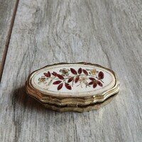 Szép régi acél dobozka (5,7x3,2x1,6 cm)