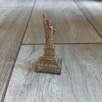 Szép fém Szabadság-szobor ceruza faragó (7,7x3,2x1,7 cm)