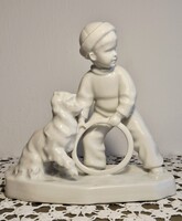 Zsolnay porcelán figura Sinkó alkotás; KISGYERMEK KUTYÁVAL