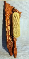 Old Spanish carved wall-mounted durable wood clothes brush 2. [X-BIZ.SZIL]