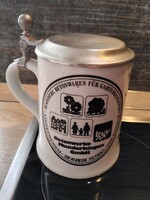 Munderkingen  fém fedeles porcelán sörös korsó