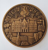 1968. "600 éves Kecskemét / 1368 - 1968" kétoldalas, Bronz emlékérem , plakett (79,5mm) díszdobozban