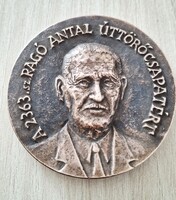 A 2363 . sz . Ragó Antal Úttörőcsapatáért bronz emlék érem,  plakett  díszdobozában  6,8 cm