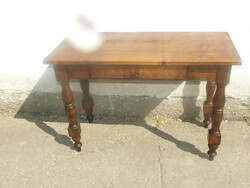 Konzolasztal  asztal