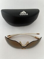ADIDAS női napszemüveg, tokjával, nagyon szép állapotban