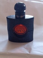 Yves Saint Laurent Black Opium eau de parfum