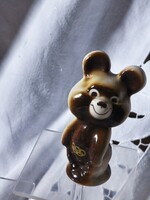 Misa Mackó, Lomonosov porcelán