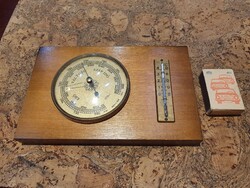 Retro magyar hagyományos fa hőmérő barométer szocreál lakásdekoráció