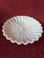 Kagyló mintás márvány tál